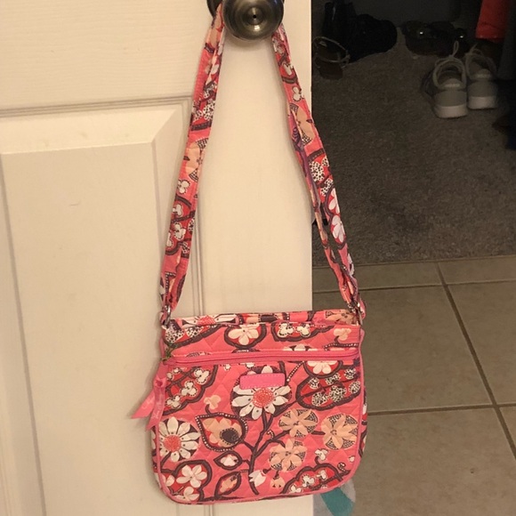 Vera Bradley Crossover. NWOT - Picture 1 of 3